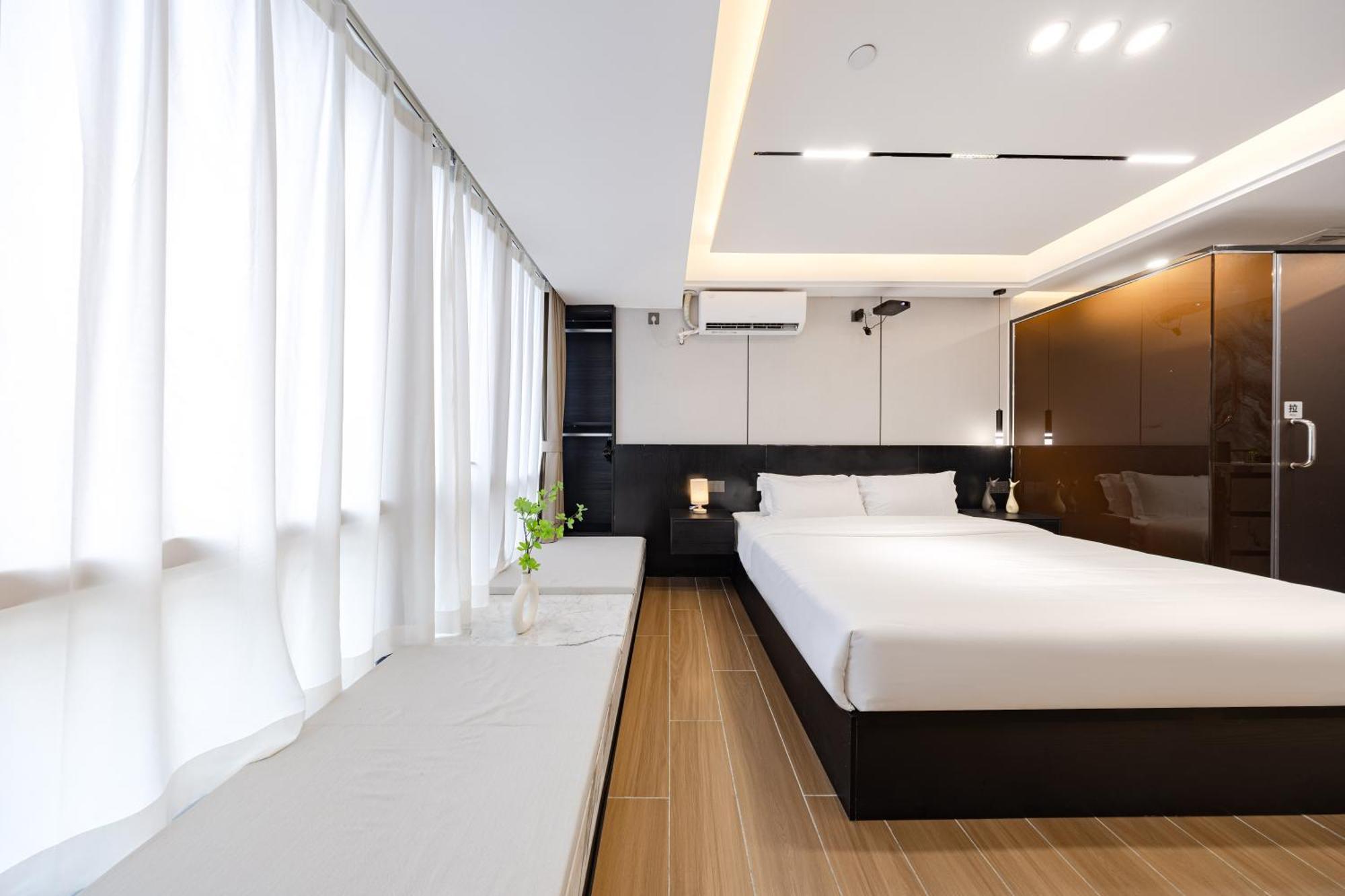 Yu Manju High-Floor Huge-Screen Audiovisual Hotel-Guangzhou Tower Zhujiang New Town Sports West Road Branch Exterior photo
